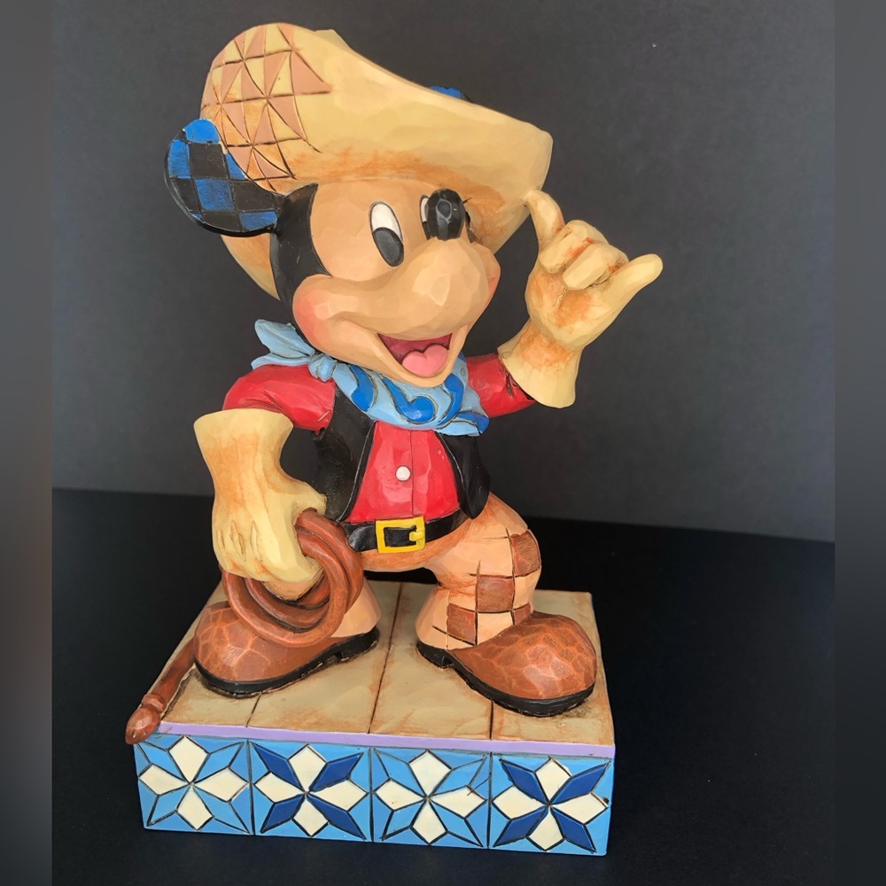 Roundup Mickey, #4033286, by Jim Shore/Enesco in Walt Disney Showcase Collection